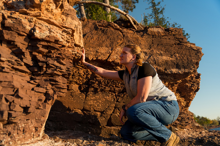 UWM Researcher Bridges Ancient Geology from Earth to Mars